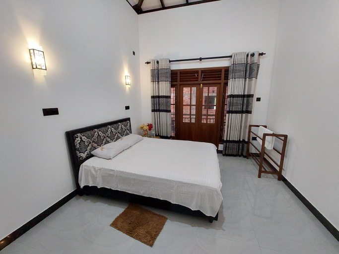 Bedroom 2, Niro Home Kamburugamuwa , Weligama