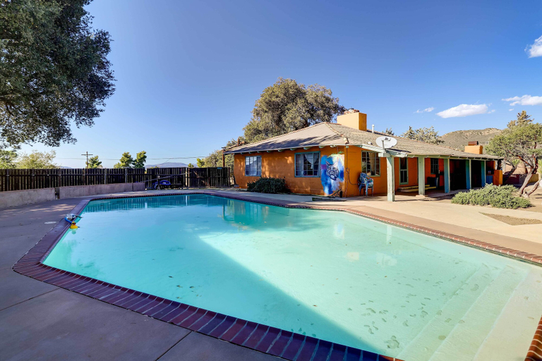 Sport & Beauty 5, Unique 6 Acre Ranch w/ Pool & Farm Animals!, San Diego