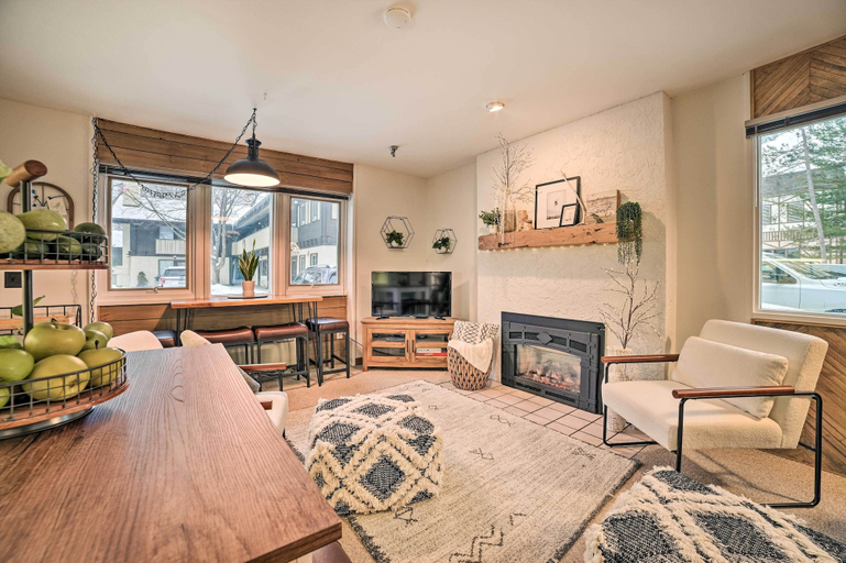 Others 5, Ski-in/ski-out Boyne Mountain Resort Rental!, Charlevoix