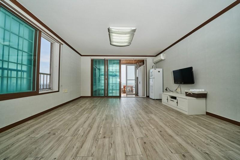 Others 3, Ulsan Star Pension, Gyeongju