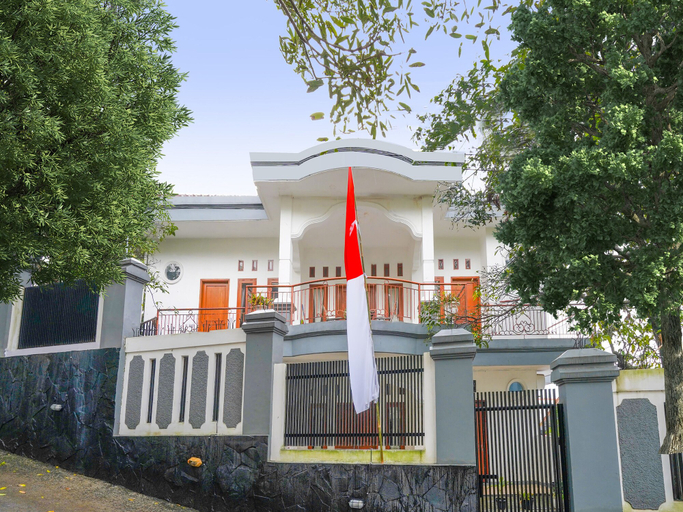 Exterior & Views 1, OYO 91561 Gandhi Hotel NearRS Khusus Ginjal Ny. R.A. Habibie, Bandung