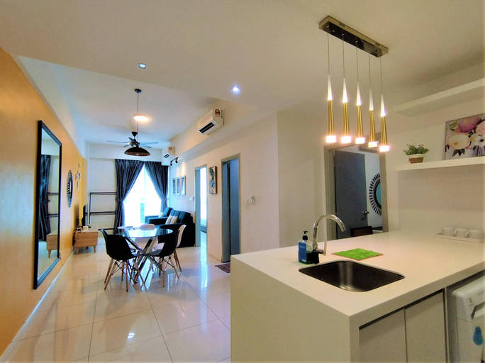 Others 4, reSTARY SnowWhite @ Sutera Avenue |Pool, CBD|2B/5P, Kota Kinabalu