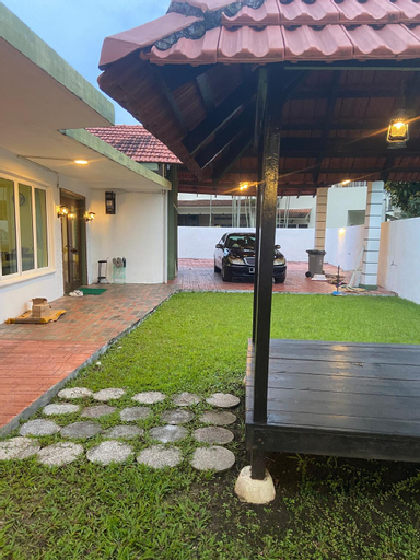 Melaka Beach Villa ( C Type ), Malacca City