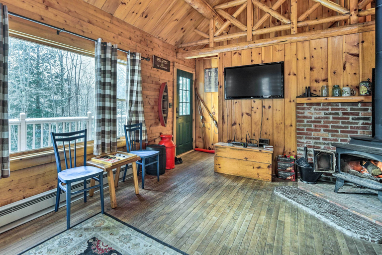 Others 5, Andover Cabin Retreat w/ Hot Tub & Fireplace!, Windsor
