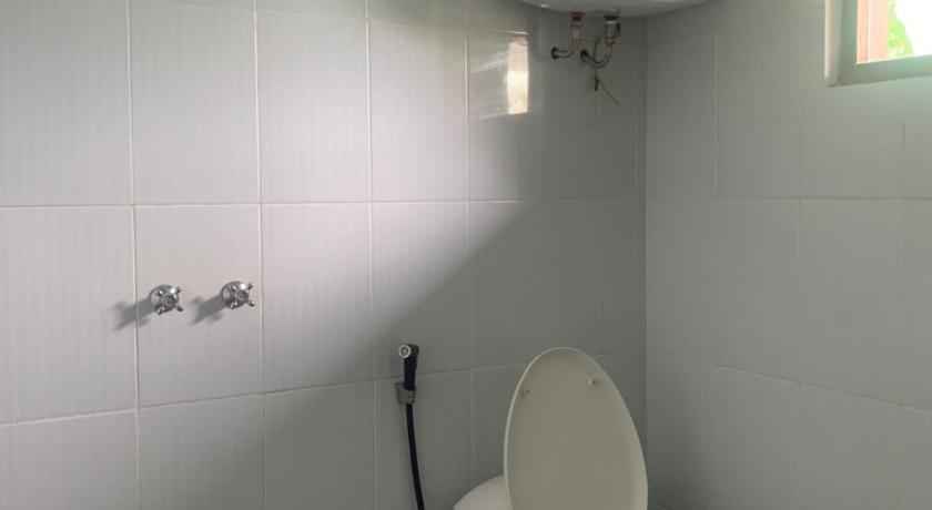 Bathroom, Villa Prabu Putragus - Kebun Darat, Bogor