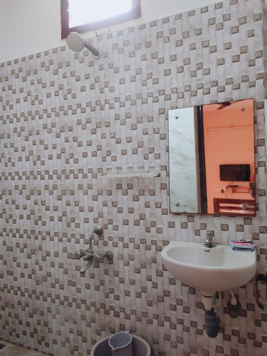 Bedroom 4, Mordern 3 BHK Flat with ACs and TVs, city center, Viluppuram