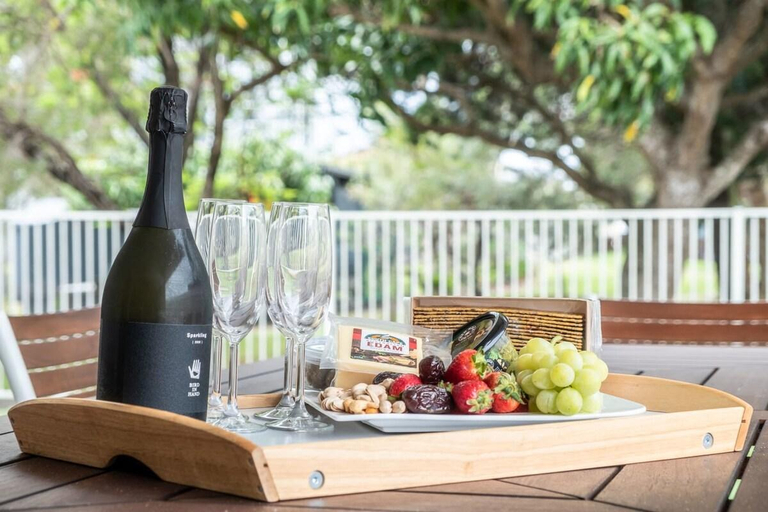 Food & Drinks 5, Golden Beach Family Home with Pool, Caloundra - Caloundra S.
