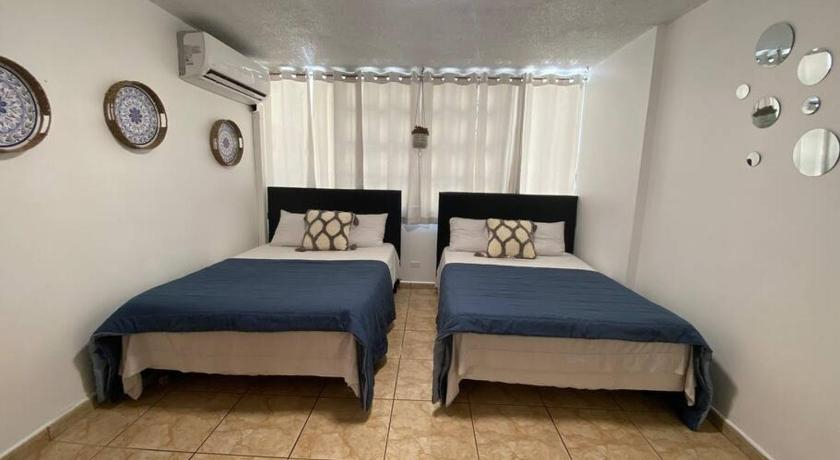 Bedroom 1, Beach Apt at La Mancha