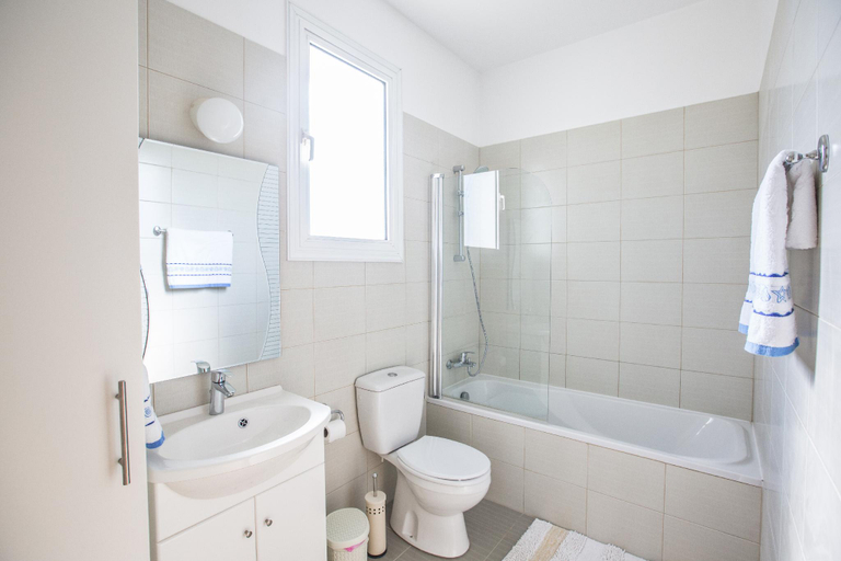 Bathroom 4, Protaras Holiday Villa Me25