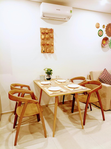 Dining Room 23