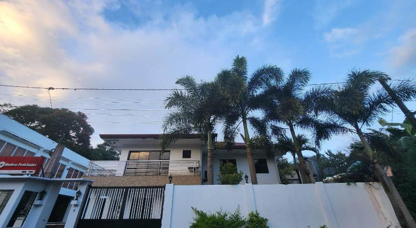 Others 5, MODERN PEAK SUITES , Antipolo City
