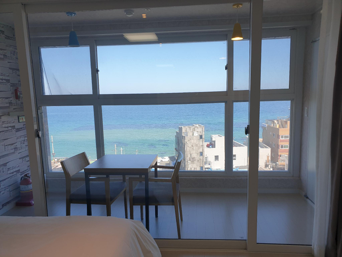 Others 3, Sockcho Hotel Deungdae Residence, Goseong