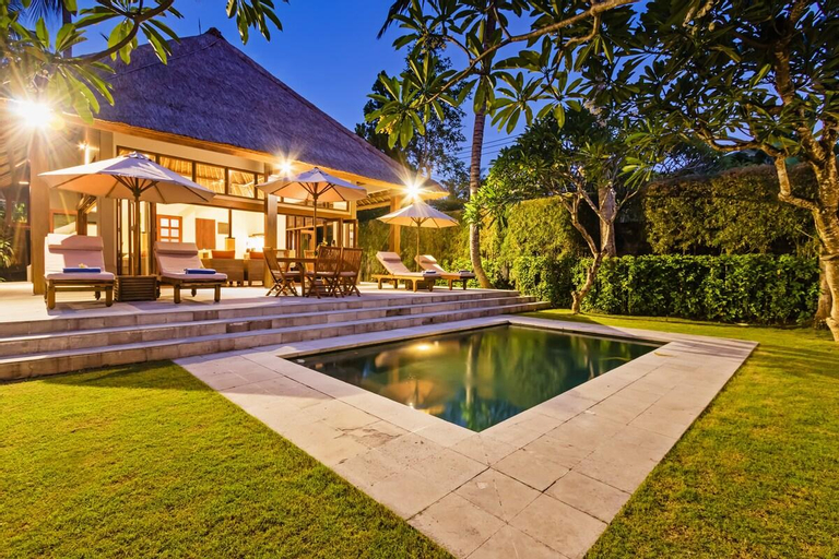 Others 3, Villa Sasoon 3, 100 mt to Beach, Karangasem