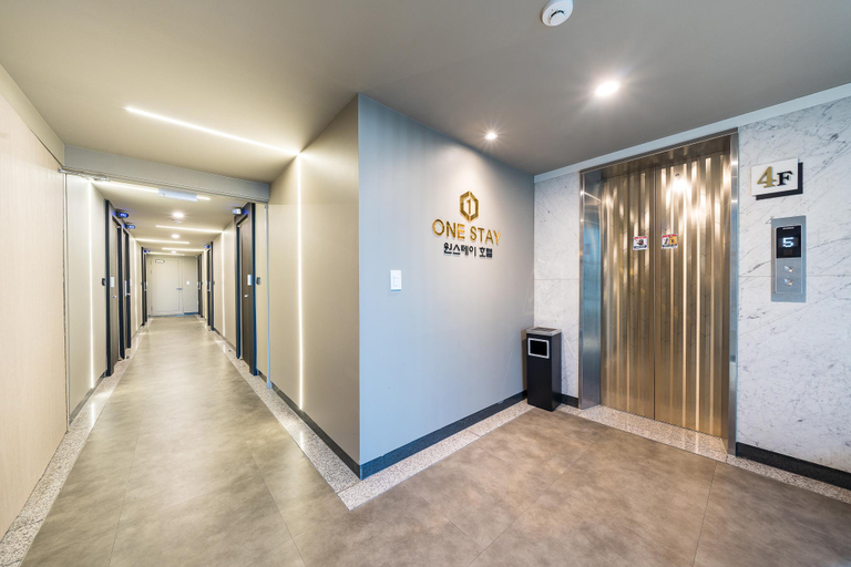 Others 4, Bucheon (Wonjong-dong) One Stay, Gangseo