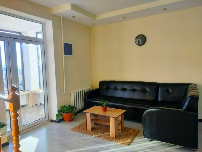 Public Area 2, The Lake Townhouse, Ysyk-Köl