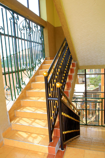 Others 3, Peace Of Mind Suites, Busiiro