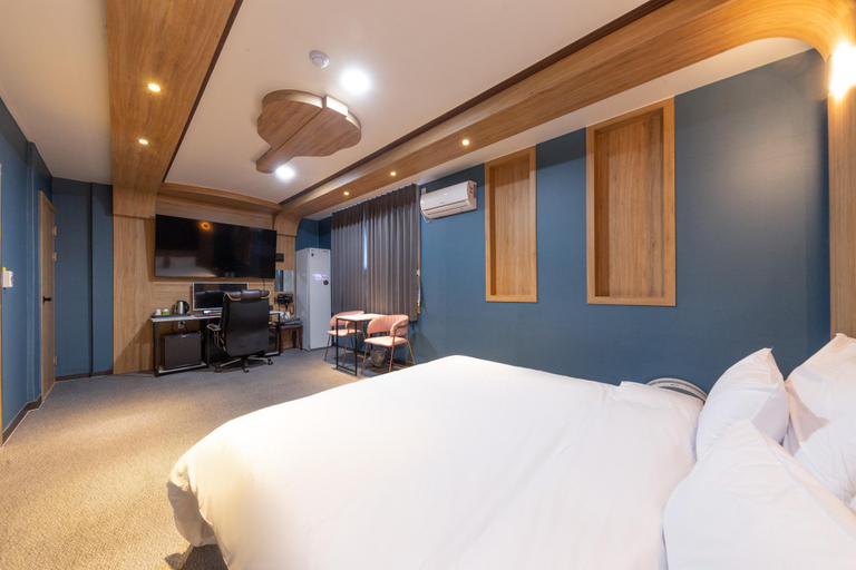 Bedroom 3, Seocheon Cheongdam Sol Plus Hotel, Seocheon