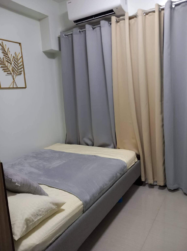 Others 4, Shore 2 Condo unit near MOA, Pasay City