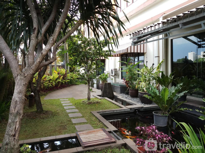 Luxury 3BR Grand Setiabudi Apartment By Travelio, Bandung