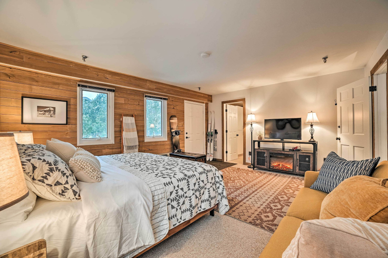 Bedroom 3, Ski-in/ski-out Boyne Mountain Resort Rental!, Charlevoix