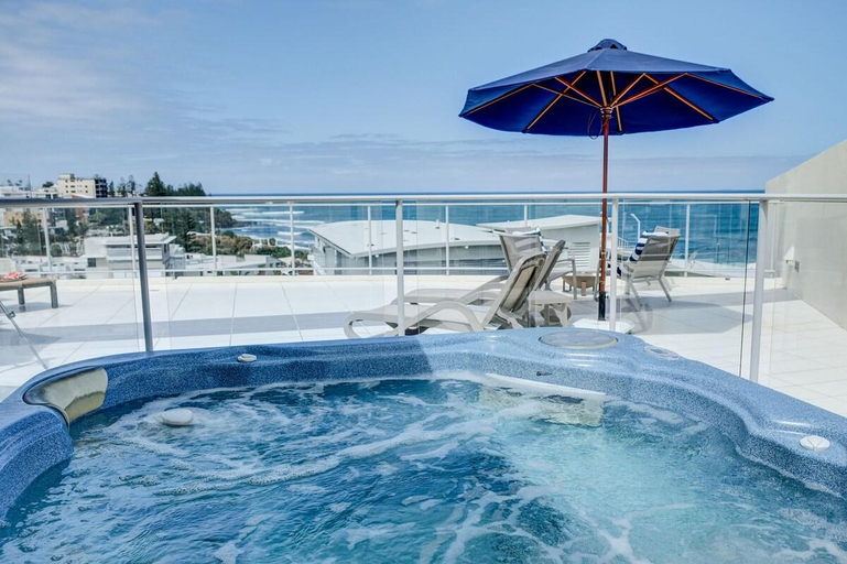 Others 4, Hamptons Style Penthouse at Kings Beach, Caloundra - Caloundra S.
