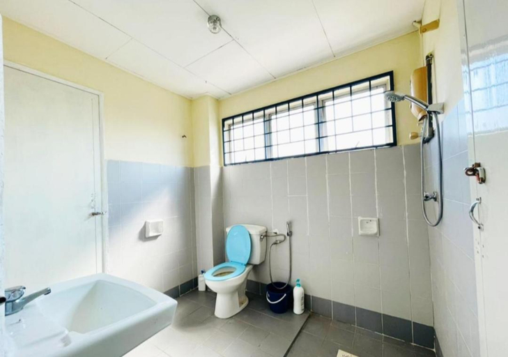 Bathroom 2, MY VILLA PD, Port Dickson