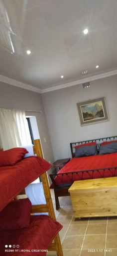 Bedroom 3, Royal Karoo Cottage , Central Karoo