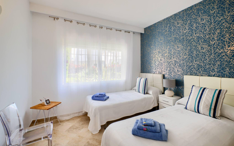 Bedroom 2, Cozy Beach Side Apartment With Pool, Málaga