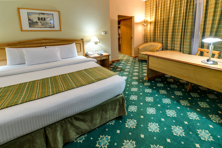 Bedroom 3, TOP Grand Continental Hotel Abu Dhabi, Abu Dhabi City