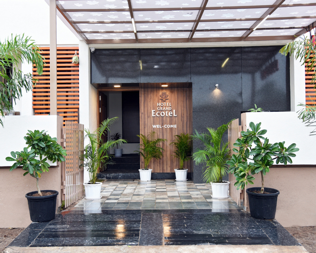 Exterior & Views 1, hotel grand ecotel, Aurangabad