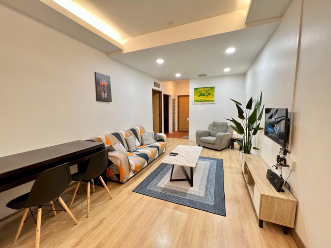 Others 4, DeMUJI2 6PAX CentralTown in AirPutih, Netflix, AC, Kuantan