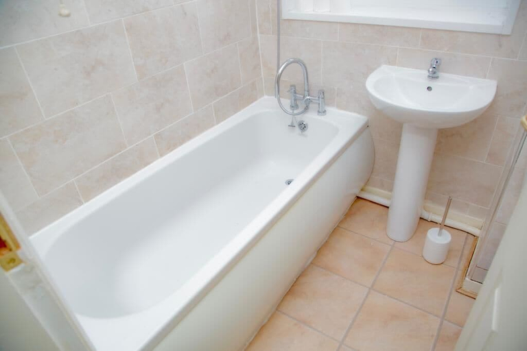 Bathroom 3, White House, Sandwell