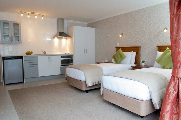 Bedroom 2, Bucket Tree Lodge, Porirua