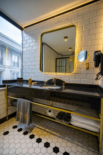Bathroom 5, A11 HOTEL BOSPHORUS, Üsküdar