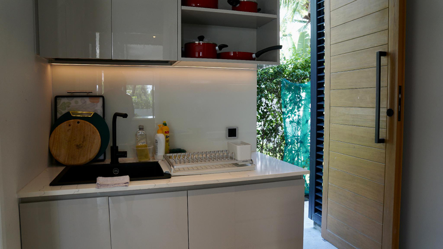 Kitchen 5, Westcoast PQ Sunshine spacious 3BR pool villa, Phú Quốc