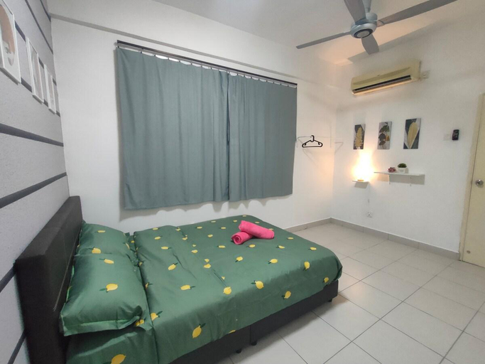 Bedroom 2, D04-Walk to Ikea Tebrau/Toppen/Aeon 8 mins 4-11pax, Johor Bahru