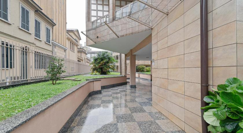 Exterior & Views 1, Best Way Rent - Appartamento con terrazzo zona Sempione, Milano