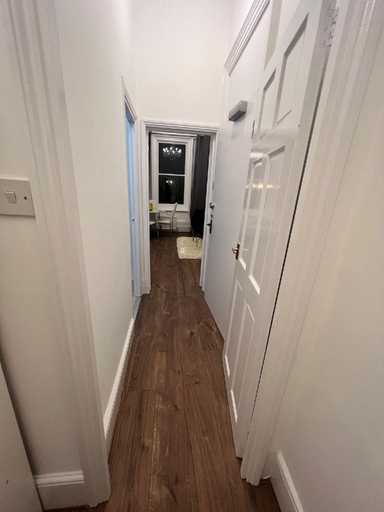 Others 2, Cozy 1 Bed Flat in Chiswick, London