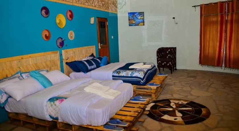 Bedroom 2, WILD PALACE SAFARI LODGE, Nwoya