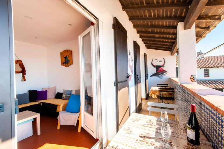 Bedroom 2, Le Tau, Bouches-du-Rhône