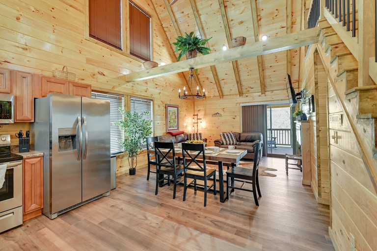 Others 5, Riverside Beattyville Cabin w/ Kayaks & Fire Pit!, Lee
