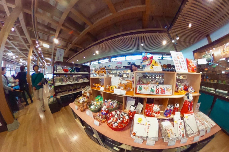 Food & Drinks 4, Apartment beside Ritsurin Garden 201, Takamatsu