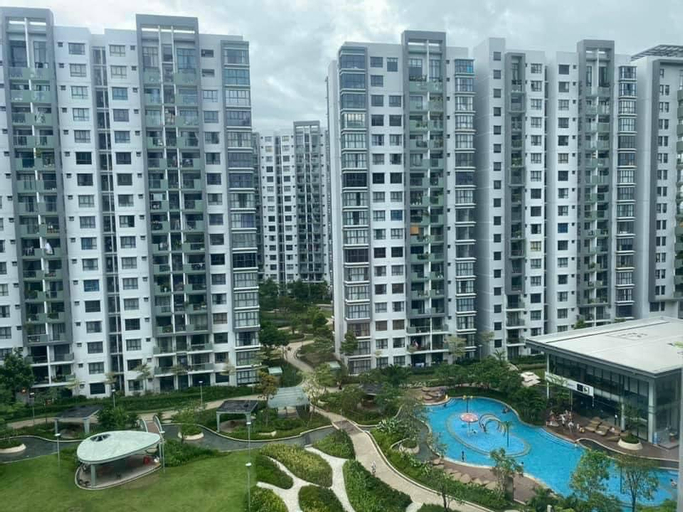 3BR Apartment for family/group 6-10 people Celadon City, Tan Phu