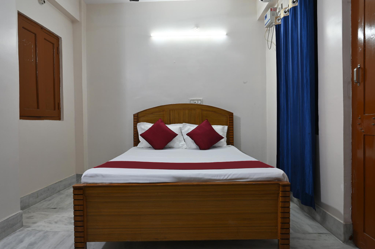 Bedroom 2, The Clovers Inn Boring Road, Patna