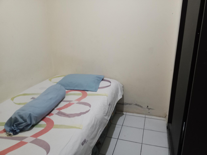 Others 3, Ys room, East Jakarta