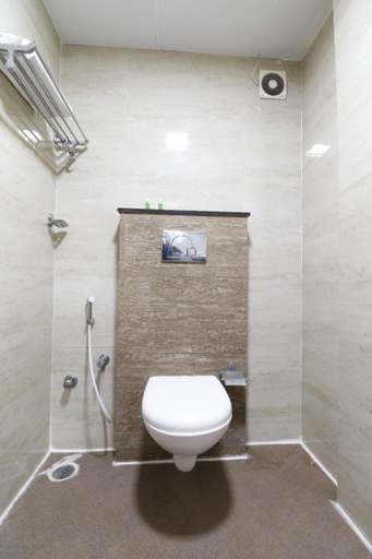 Bathroom 2, SLN Orchid Business Hotel, Bangalore