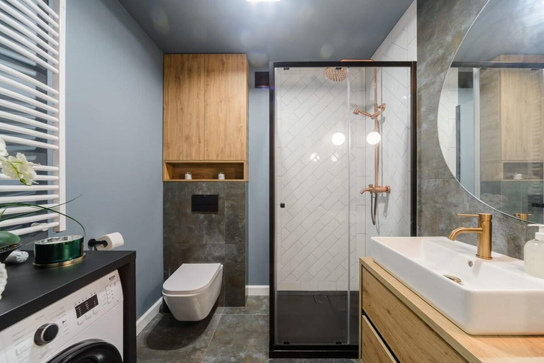 Bathroom 3, Lumina 2-level family apartments , Łódź