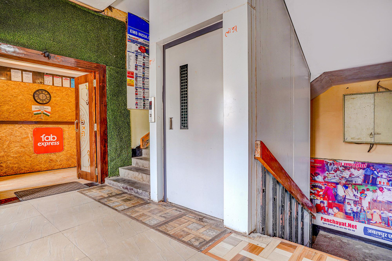 Public Area 3, Fabexpress Gauri Shree, Bhopal