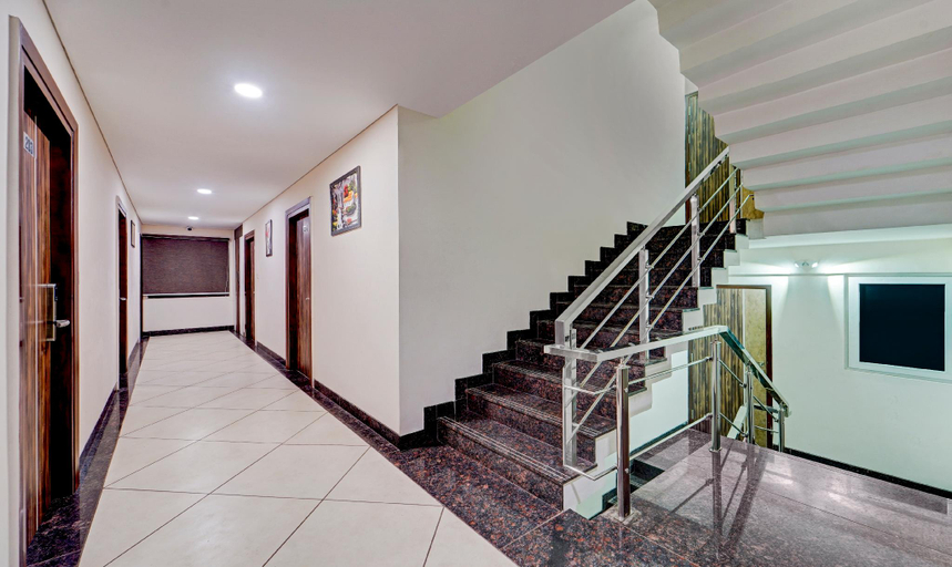 Public Area 3, Treebo Era City Stay, Chennai