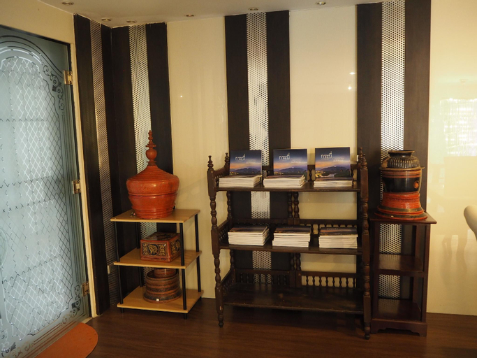 Others 5, Custom Design Loft With City Views And Rooftop Pool, Wattana